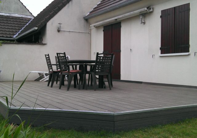 Terrasse en Bois à Livilliers dans le Val d'oise